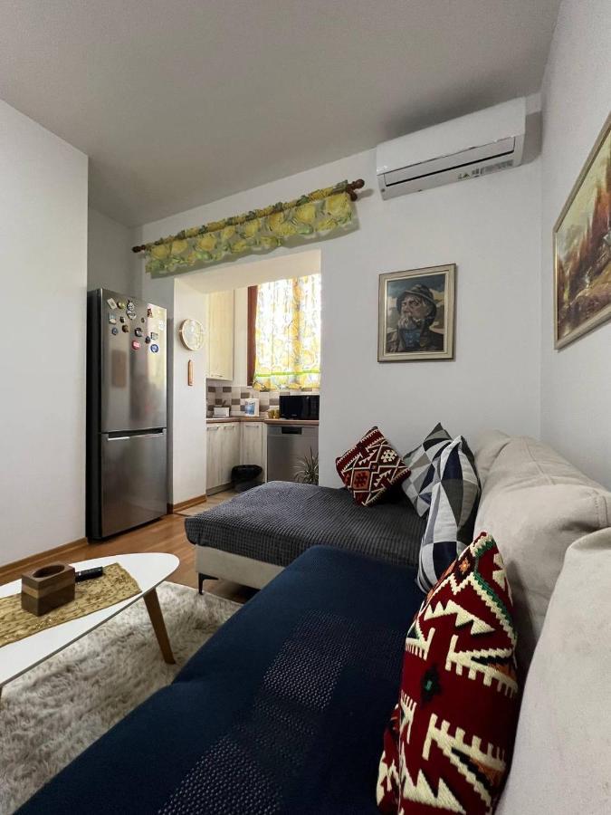Apartamento Cozy Nest Ledi Tirana Exterior foto