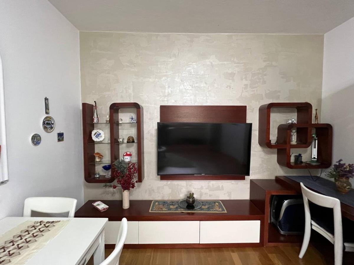 Apartamento Cozy Nest Ledi Tirana Exterior foto